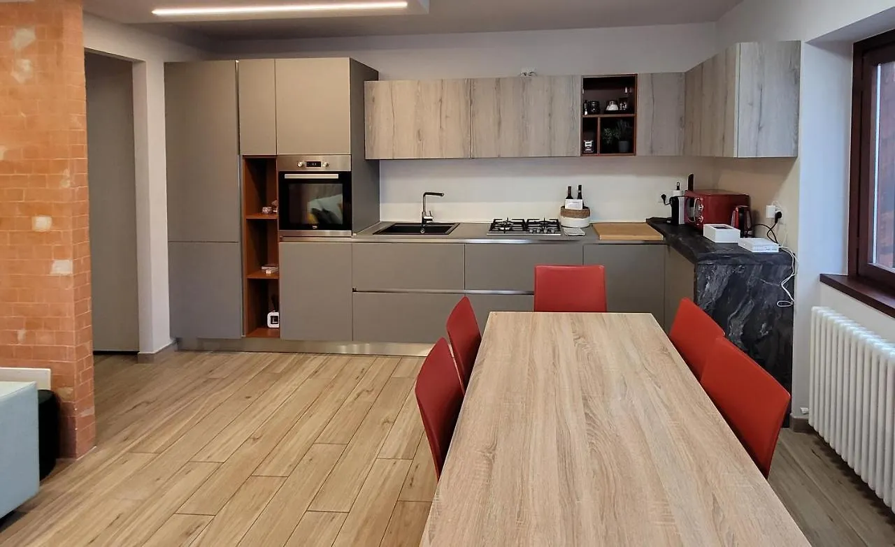 Lovely Bright Apartment In Barzio Center