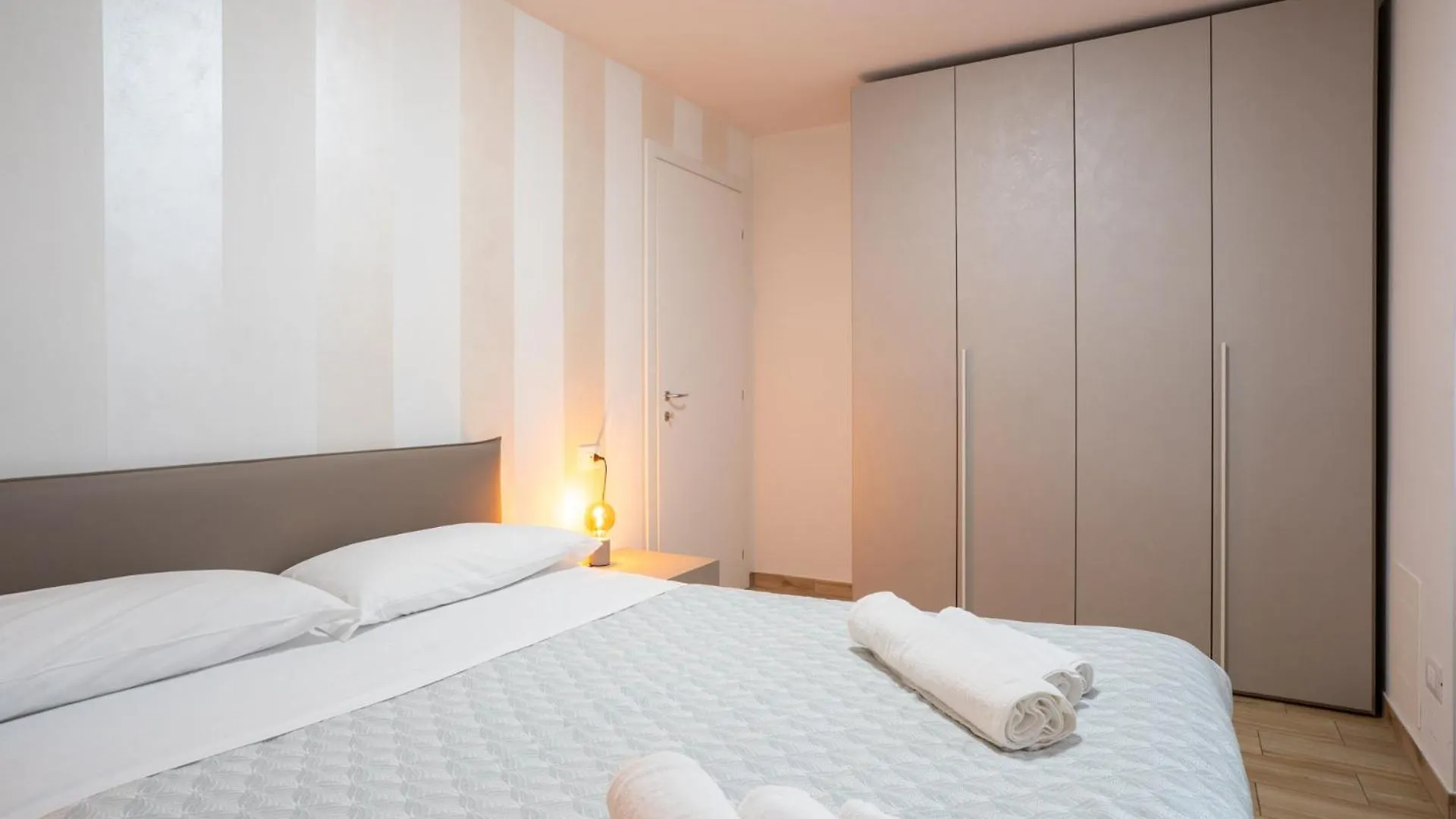 Lovely Bright Apartment In Barzio Center Italia
