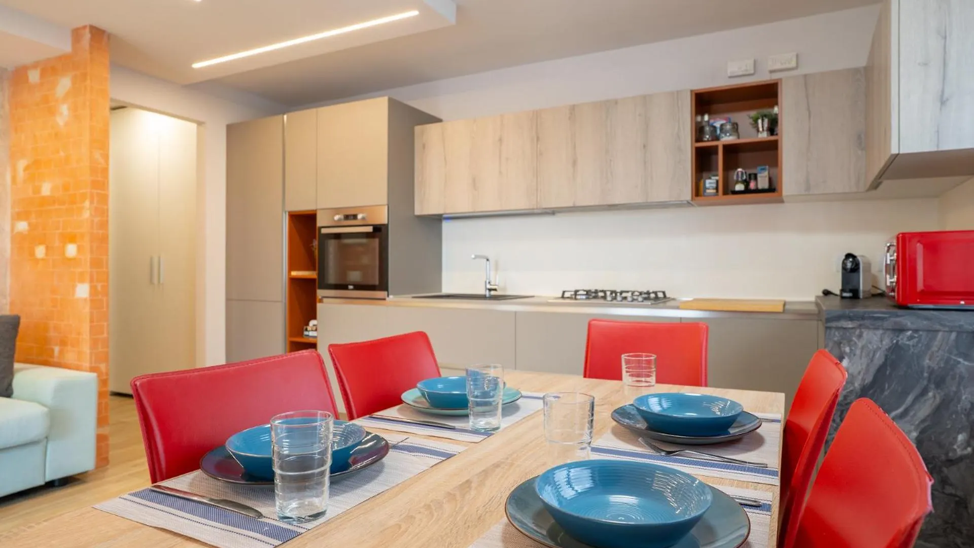 Lovely Bright Apartment In Barzio Center